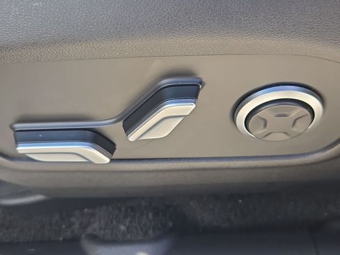Used 2024 Hyundai Santa Fe Limited FWD image 18