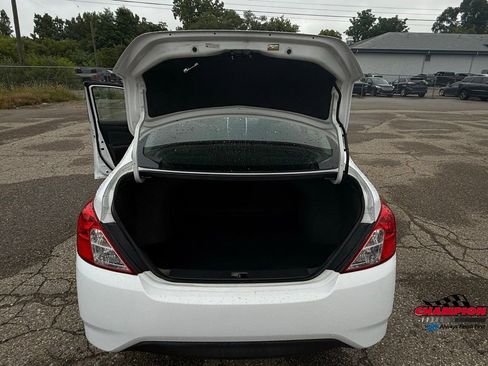 Used 2016 Nissan Versa SV image 20