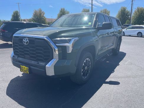 Certified 2022 Toyota Tundra SR5 w/ TRD Off-Road Package AWD/4WD image 7
