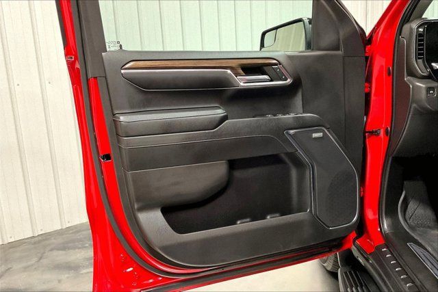 Used 2023 Chevrolet Silverado 1500 RST w/ Convenience Package II AWD/4WD image 23