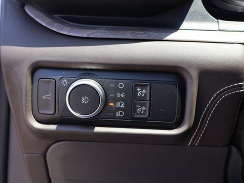 Used 2020 Ford Explorer Platinum AWD/4WD image 56
