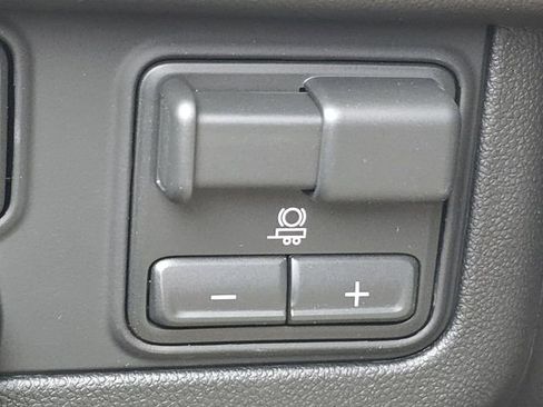 New 2026 GMC Yukon XL Elevation w/ Elevation Premium Package image 8