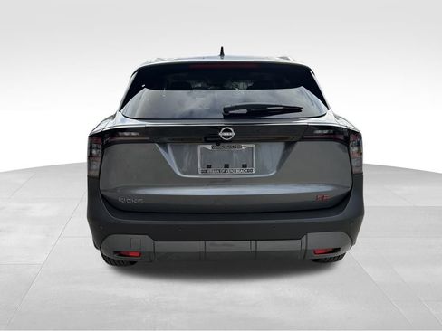 New 2026 Nissan Kicks SR w/ SR Premium Package FWD image 6