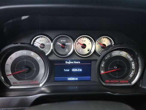 Used 2021 Chevrolet Silverado 1500 RST w/ Convenience Package II AWD/4WD image 15