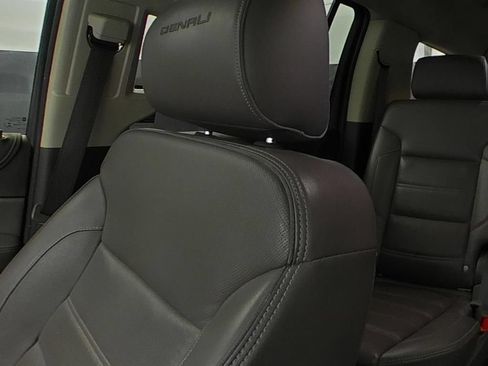 Used 2020 GMC Yukon XL Denali w/ Enhanced Security Package RWD image 9