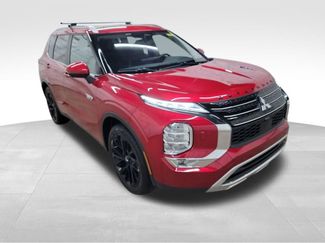 Used 2023 Mitsubishi Outlander SE video 2