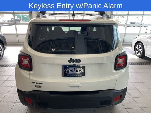 Used 2021 Jeep Renegade Latitude image 17