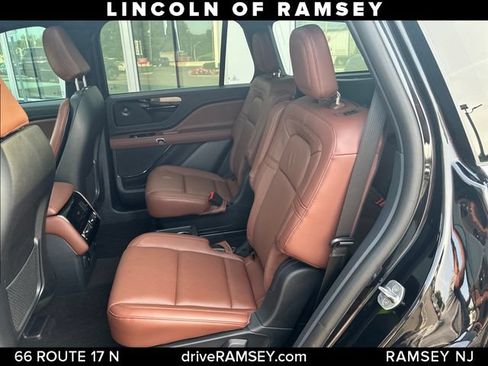 Used 2026 Lincoln Aviator Reserve AWD/4WD image 23
