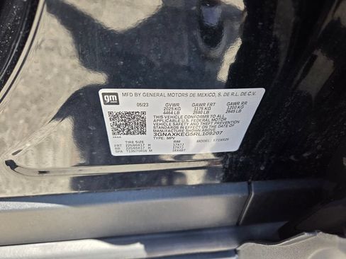 Used 2024 Chevrolet Equinox LT w/ LPO, Cargo Package FWD image 19