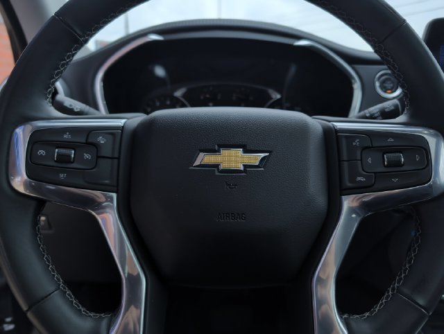 Used 2024 Chevrolet Blazer LT w/ Sound & Technology Package FWD image 16