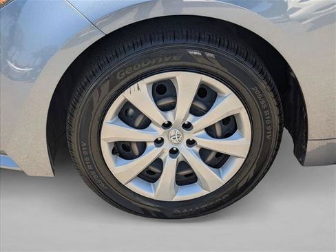 Certified 2025 Toyota Corolla LE w/ Convenience Package FWD image 22