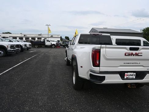 Used 2023 GMC Sierra 3500 Denali w/ Denali Ultimate Package AWD/4WD image 8