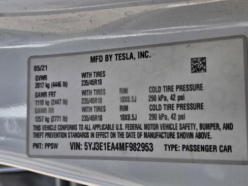 Used 2021 Tesla Model 3 Standard Range Plus RWD image 12