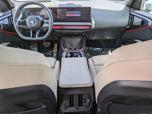 Used 2025 BMW X3 xDrive30i AWD/4WD image 11