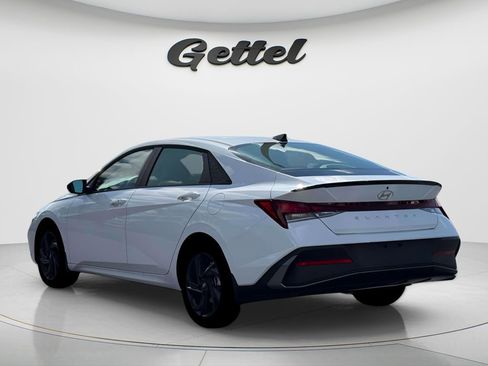 New 2026 Hyundai Elantra Sport FWD image 11