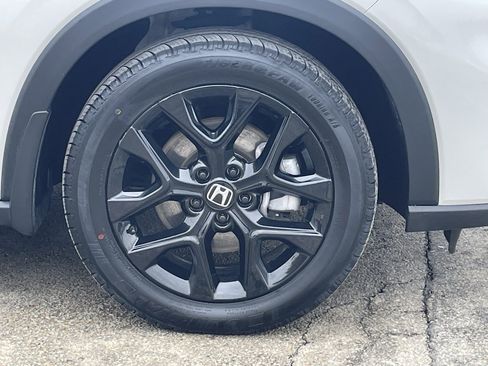 Used 2024 Honda HR-V Sport image 11