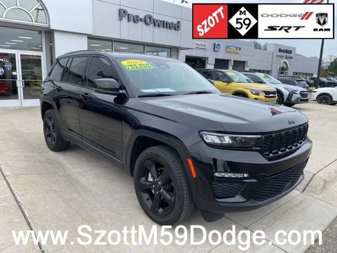 Used 2023 Jeep Grand Cherokee Limited w/ Black Appearance Package image 1