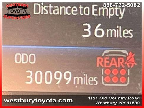 Used 2024 Toyota Highlander XLE image 30