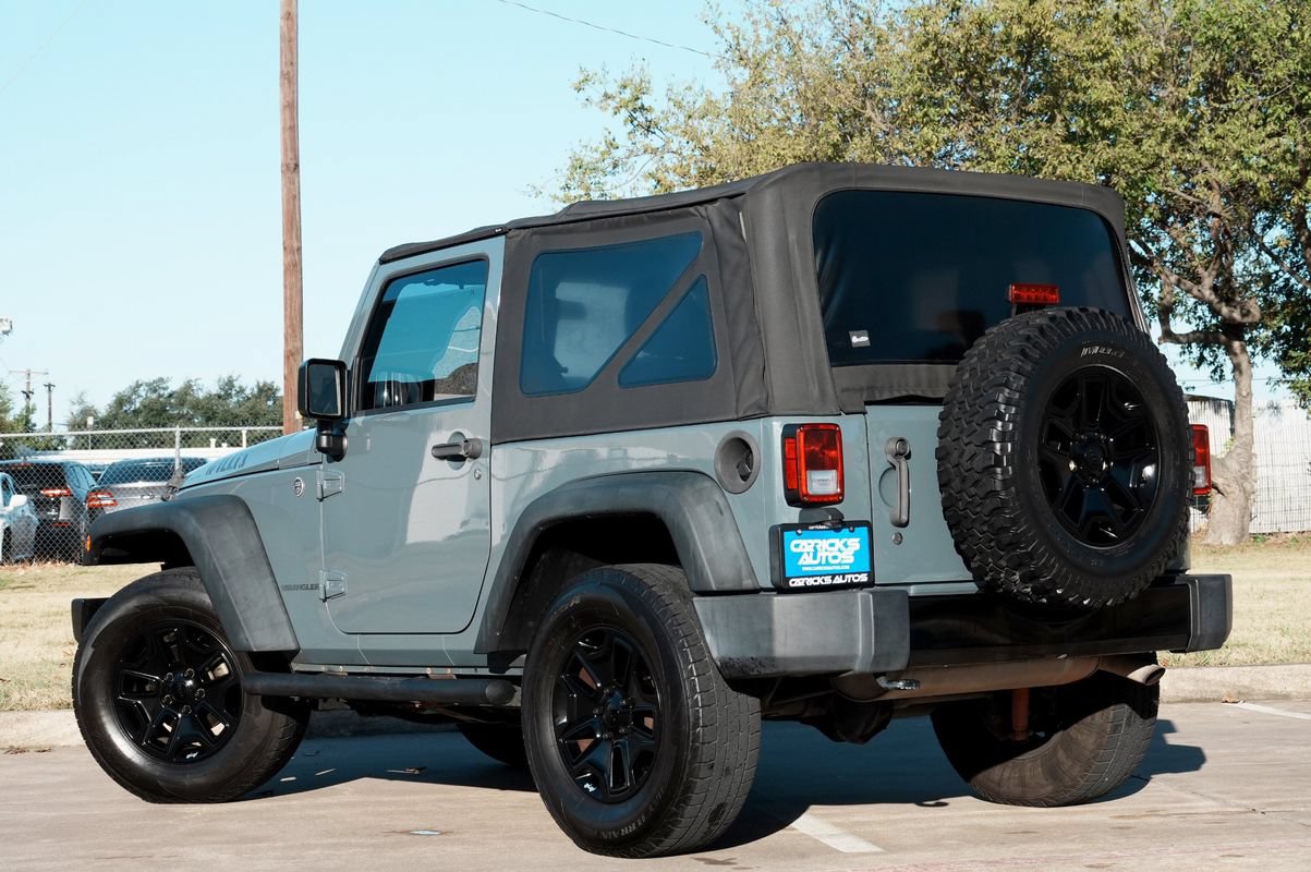 Used 2015 Jeep Wrangler Sport AWD/4WD image 4