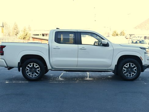 Used 2024 Nissan Frontier SL w/ Technology Package image 5