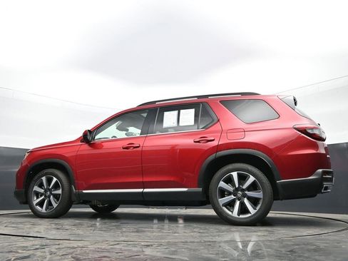 Used 2025 Honda Pilot Touring image 40