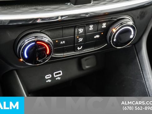 Used 2025 Buick Encore GX Preferred FWD image 38