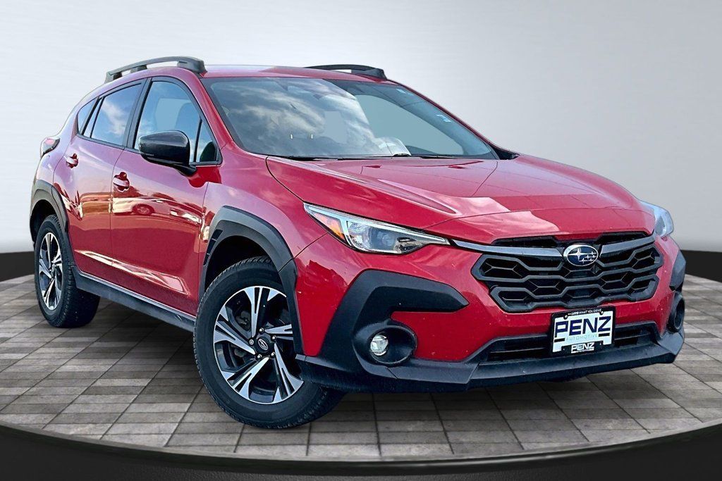 Used 2024 Subaru Crosstrek 2.0i Premium AWD/4WD image 3