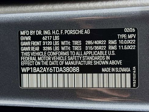 New 2026 Porsche Cayenne Coupe AWD/4WD image 32