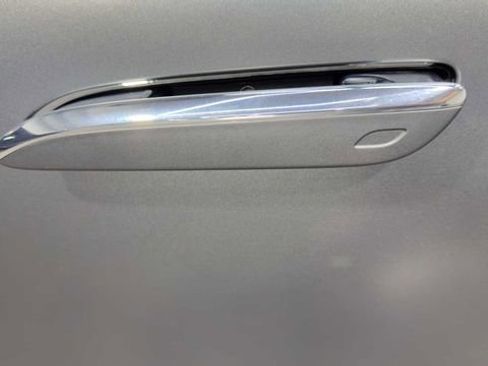 Used 2022 Mercedes-Benz EQS 580 4MATIC Sedan image 11