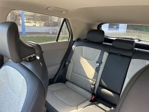 Used 2024 Kia Niro Wave image 14