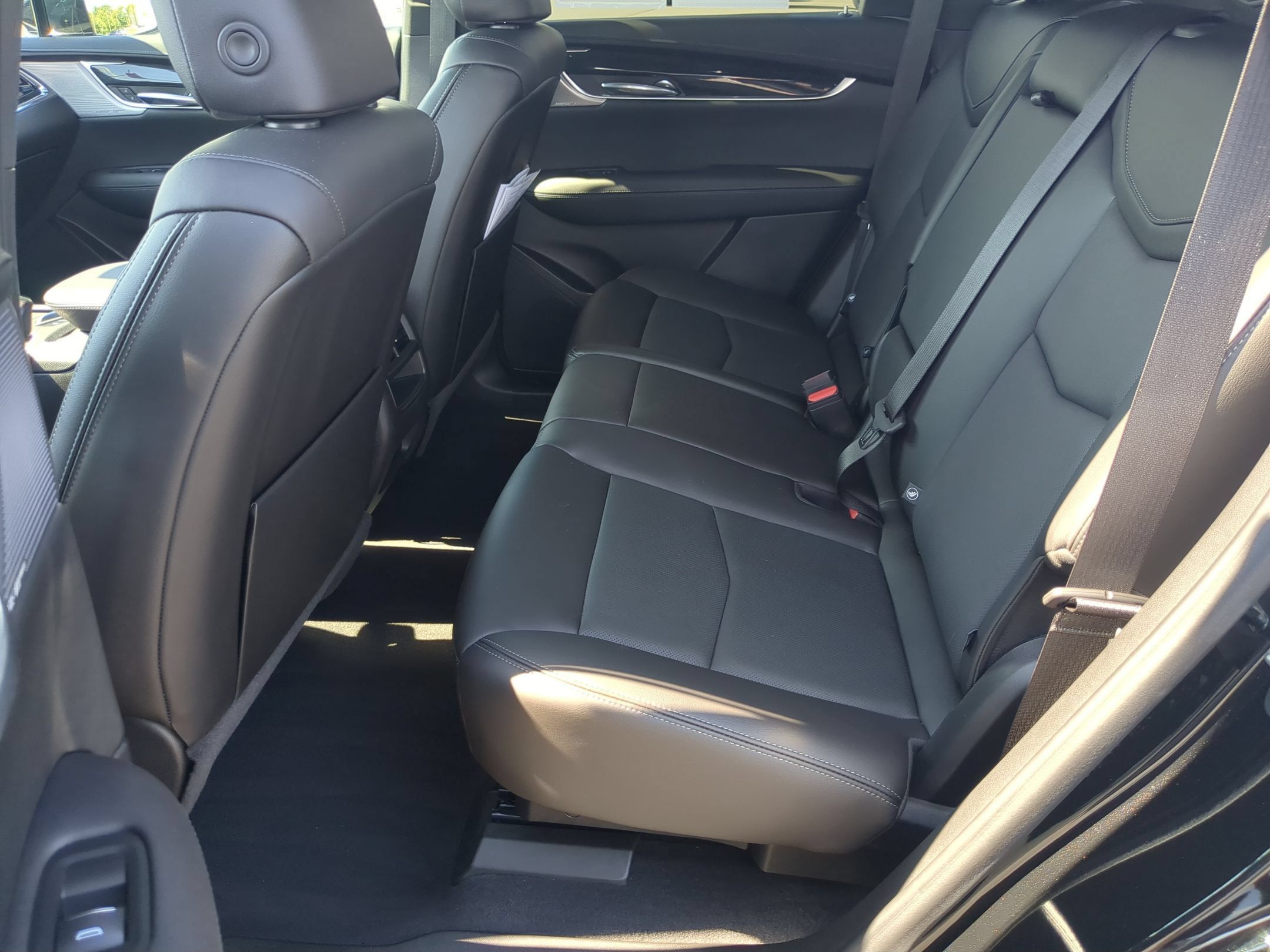 Certified 2022 Cadillac XT5 Premium Luxury AWD/4WD image 22