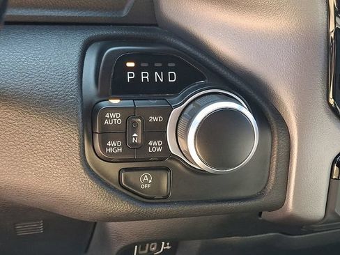 Used 2022 RAM 1500 Big Horn AWD/4WD image 15