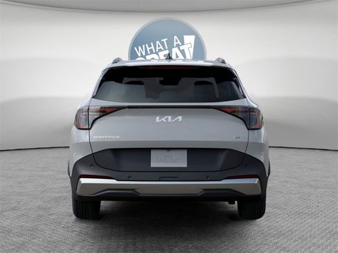 New 2026 Kia Sportage EX image 13