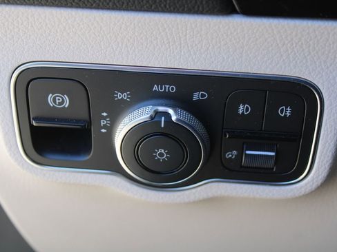 Used 2021 Mercedes-Benz GLA 250 GLA 250 image 24