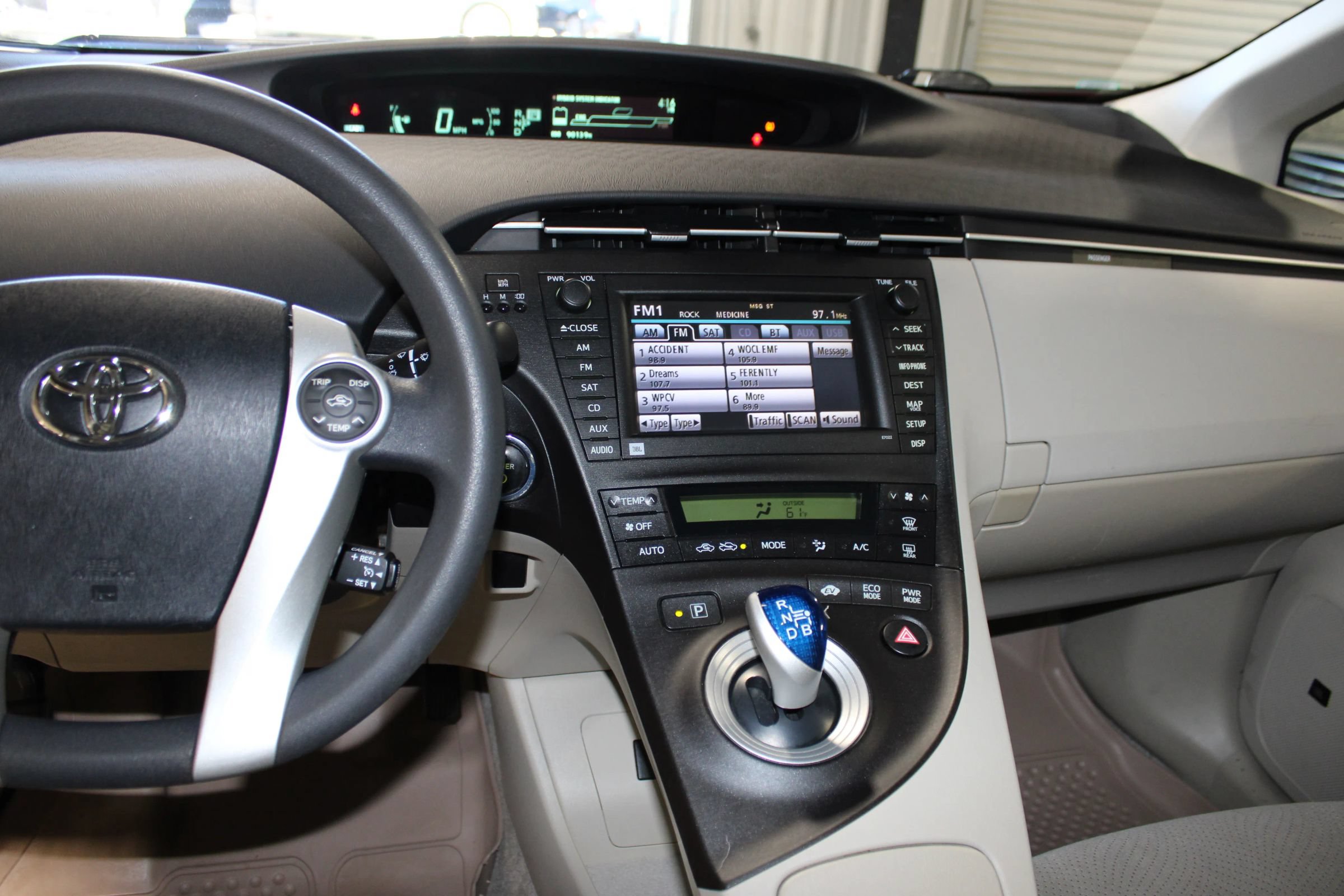 Used 2011 Toyota Prius Three w/ Navigation Pkg FWD image 13