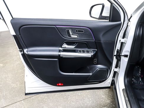 Certified 2023 Mercedes-Benz GLA 250 4MATIC w/ Premium Package image 21