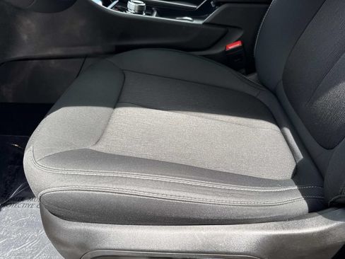 Used 2025 Jeep Grand Cherokee L Laredo RWD image 25