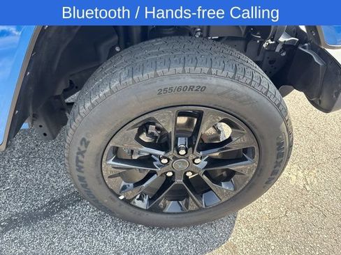 Used 2024 Jeep Wrangler Unlimited Sahara AWD/4WD image 7