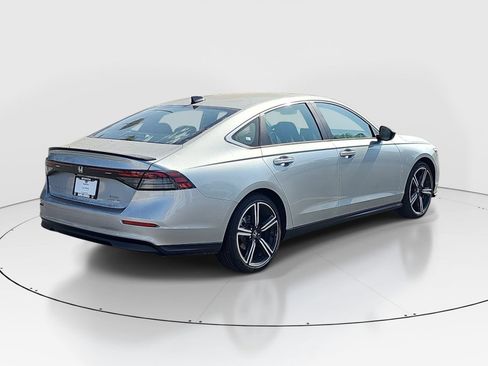 Used 2024 Honda Accord Sport image 5
