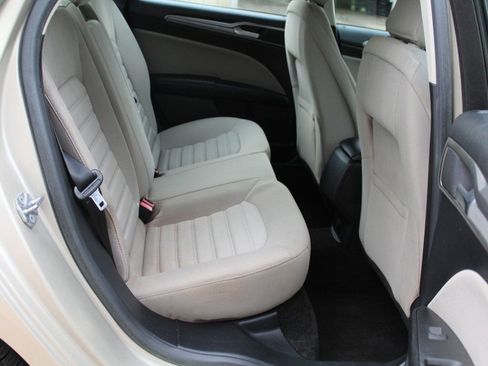 Used 2018 Ford Fusion S image 10