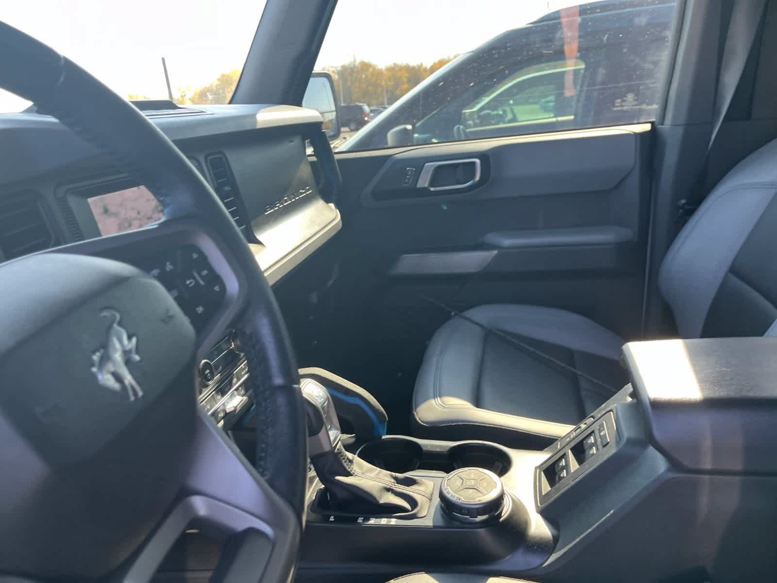 Used 2022 Ford Bronco Black Diamond w/ Sasquatch Package AWD/4WD image 27