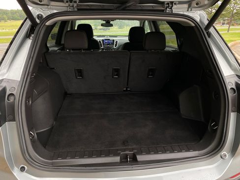 Used 2023 Chevrolet Equinox LT FWD image 27
