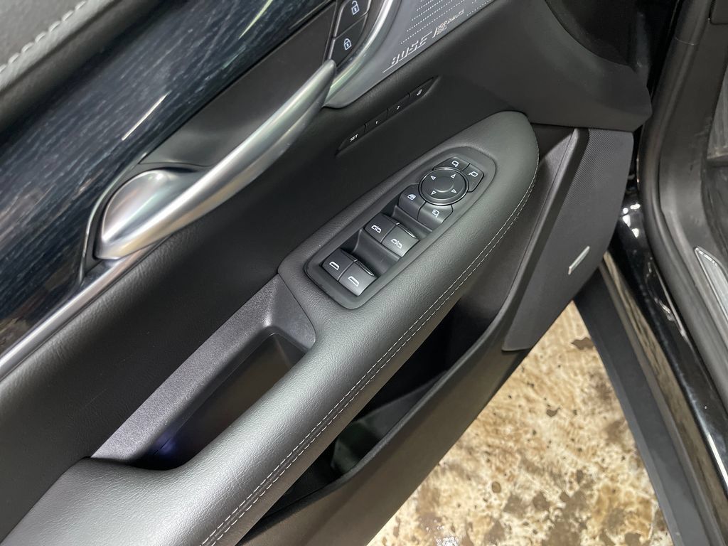 Used 2024 Cadillac XT5 Premium Luxury AWD/4WD image 16