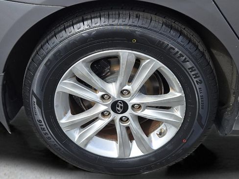 Used 2011 Hyundai Sonata GLS w/ Popular Equipment Pkg 2 FWD image 10