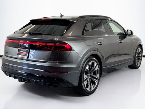 Used 2025 Audi Q8 Prestige image 5