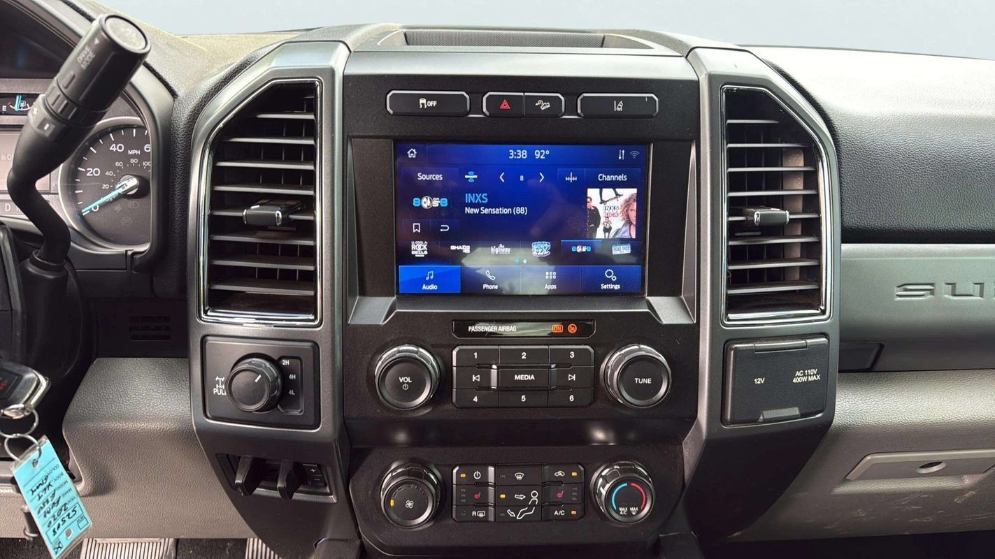 Used 2020 Ford F250 XLT w/ XLT Premium Package AWD/4WD image 11