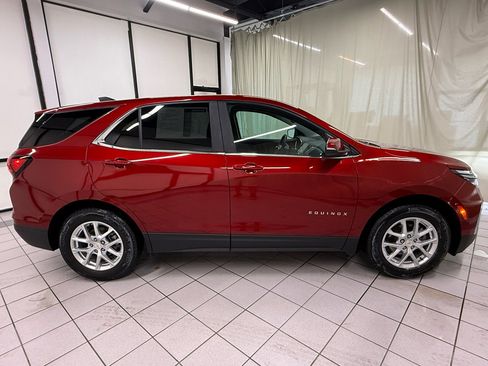 Certified 2024 Chevrolet Equinox LT FWD image 3