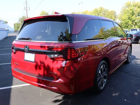 Used 2026 Honda Odyssey Elite image 5