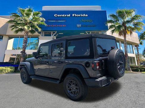 Used 2024 Jeep Wrangler Unlimited Sport AWD/4WD image 7