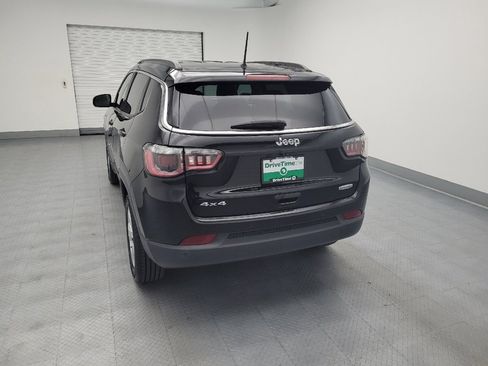 Used 2018 Jeep Compass Latitude w/ Safe & Security Group AWD/4WD image 6